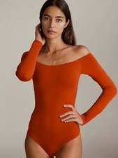 Aritzia Babaton Contour Bodysuit Sz M Flameau Red Long Sleeve Off The Shoulder picture