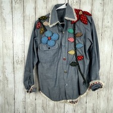 VTS 70s Flower Appliqué Chambray Shirt Embroidered 3D Flowers Grandmacore M/L? picture