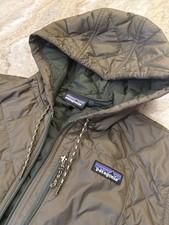Patagonia Women's Diamond Quilted Bomber Hoody Medium picture
