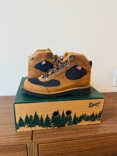 Danner Women’s Cascade Crest 5” GTX Hiking Boots picture