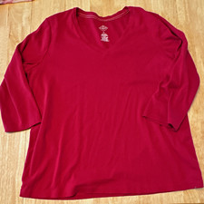 Women’s Sonoma Red Solid V-Neck 3/4 Sleeve Pullover Top picture