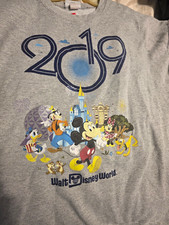 Disney Parks Walt Disney World 2019 Gray Crewneck Fleece Pullover Sweatshirt XL picture
