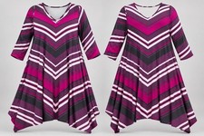 Torrid Mini Super Soft Trapeze Dress Size 3 Short Sleeve V Neck Red picture