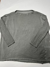 Lululemon Women’s Shirt Measurements In Photo picture