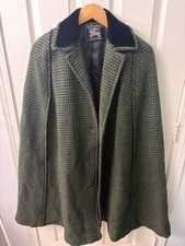 burberrys cape coat houndstooth green and black vintage picture