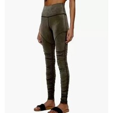Lululemon Lululemon Into Something Good Sage Green High Rise Yoga Legging Size 6 picture