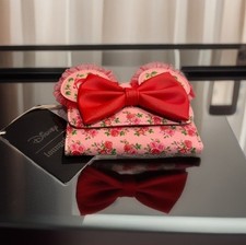 LOUNGEFLY SOFT TAG DISNEY MINNIE MOUSE ROSETTES SMALL WALLET BRAND NEW WITH TAGS picture