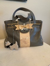 BRIGHTON MY FLAT IN LONDON DEBUTANTE GREY AND CREAM LEATHER TWIST LOCK HANDBAG picture