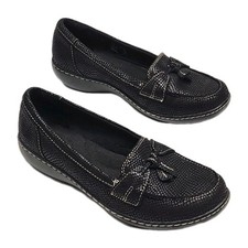 Clarks Collection Loafer Shoe Black Suede Women Sz 9 Tassle Slip-On Low Heel picture