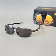 Oakley Badman OO6020 Sunglasses Gun Gray Frame Black Polarized Lens picture