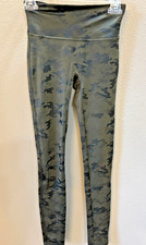 Spanx  Seamless Leggings Womens S/P  Camo Green Shiny Yoga EUC picture