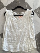Women’s White Eyelet Ruffle Sleeve Blouse picture