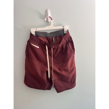 Vuori Kore Shorts Mens Medium Oxblood Red Heather Stripe Active Gym Training picture