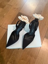 NEW Gianni Bini Black Satin Heels with Flower Embellishment 9.5M picture