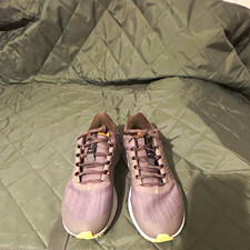 Nike Women’s Air Zoom Pegasus 38 Shield Purple Size 9 picture