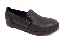 New TSUBO Size 10 EBONEE Black Leather Loafers Shoes picture