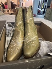 Dingo Women's Primrose DI748 Blk Floral Embroidered Leather Western Booties 11M picture