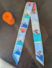 HERMÈS Multicolor Graphic Logo Silk Satin Twilly picture