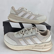 Adidas Astrastar Mens 10 Sportswear Shoes Tan White KI9249 Cloudfoam Sneakers picture