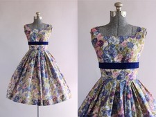 Vintage 1950s Gilden Juniors for Jerry Gilden Floral Dress w/ Shelf Bust XS picture