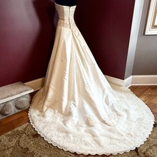 Casablanca Bridal Sz 4 Ivory Satin Strapless Wedding Dress Bead Train Style 1795 picture