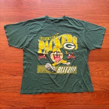 Vintage 1996 Green Bay Packers Looney Tunes Taz Blitz Graphic T-Shirt Green NFL picture
