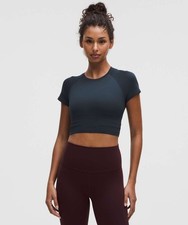 Lululemon Swiftly Tech 2.0 Crop Top NWOT True Navy Size 2 picture