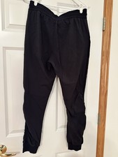 Lululemon Beyond the Studio Jogger Elastic Waist Pockets Tapered Athleisure picture