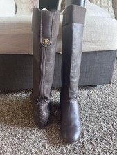 Chanel Y2K Women’s Dark Brown Lambskin Quilted Leather Boots Gold CC Size 37C picture