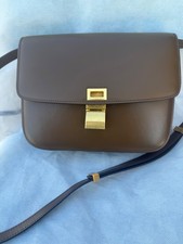 Authentic CÉLINE Medium Classic Box Bag in Camel Smooth Calfskin – Phoebe Philo picture