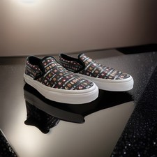 Brand New Nintendo x Vans Classic Slip-On The Legend of Zelda Shoes W/ NES Box picture