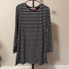 Unbranded Women's Tshirt picture