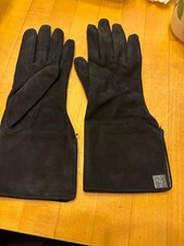 Chanel Black Suede Gloves picture
