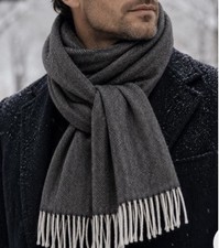 Fishers Finery 100% Cashmere Herringbone Tweed Scarf Gray NEW WITH TAGS picture