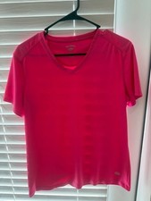 Reel Legends Fuchsia Performance V-Neck Shirt Size L picture