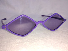 VINTAGE 60s SPACE FUTURE SUNGLASSES JAPAN DIAMOND PURPLE AVANT GARDE RARE FIND picture