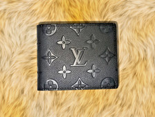 Authentic Louis Vuitton Multiple Wallet in Monogram Eclipse Canvas W/Box picture
