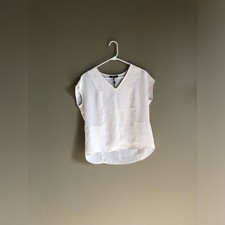 NWT DKNY Women Ivory Cream V-Neck Sheer blouse Size 0 picture