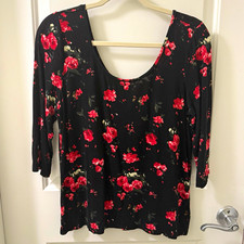 Juniors XL Black Floral Front and Back Scoop Neck 3/4 Sleeve Knit Pullover Top picture