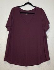 Torrid Girlfriend Signature Jersey VNeck Tee TShirt Plus 2X Sz 2 Classic Fit NWT picture